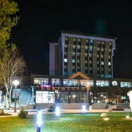 Lejlighed Black And White Pirot