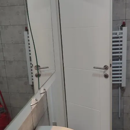 Lejlighed Black And White Pirot