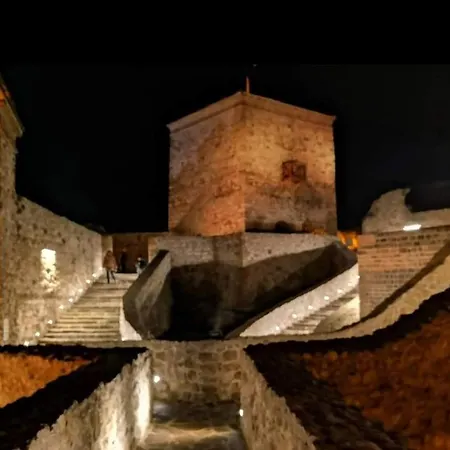 Black And White Lejlighed