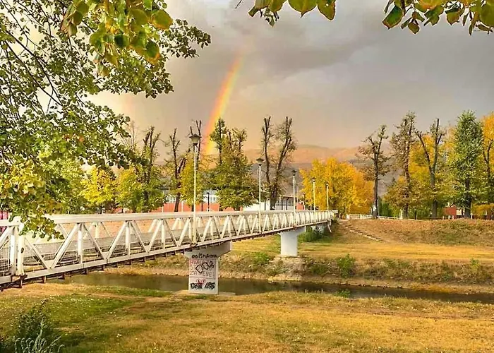 Black And White بايرت